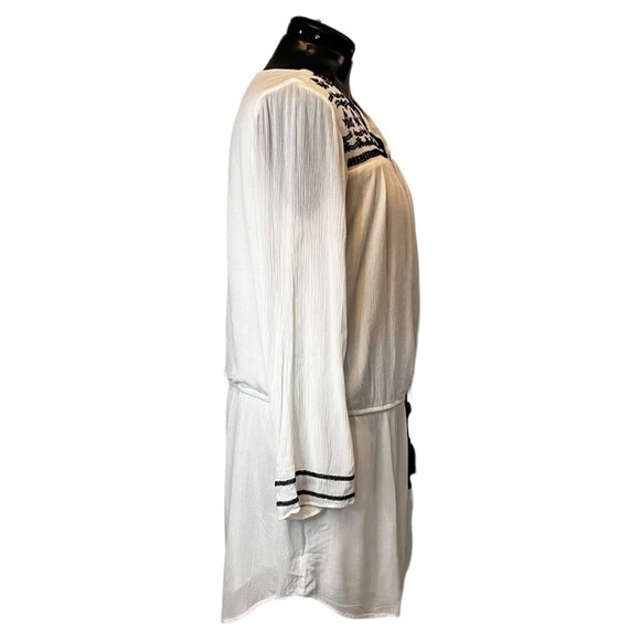 Gap Long Sleeve Embroidered Dress with Waist Tassel in White & Navy - Picture 10 of 12